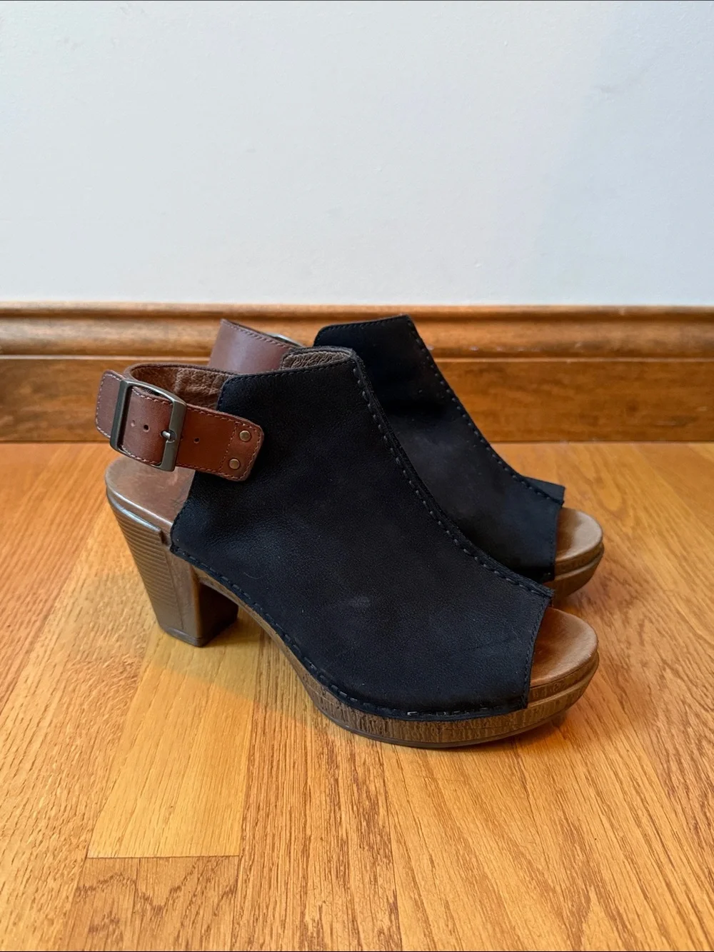 Dansko Reggie Peep toe Slingback Sandal Black Nubuck Leather EU 38 US 7.5-8
